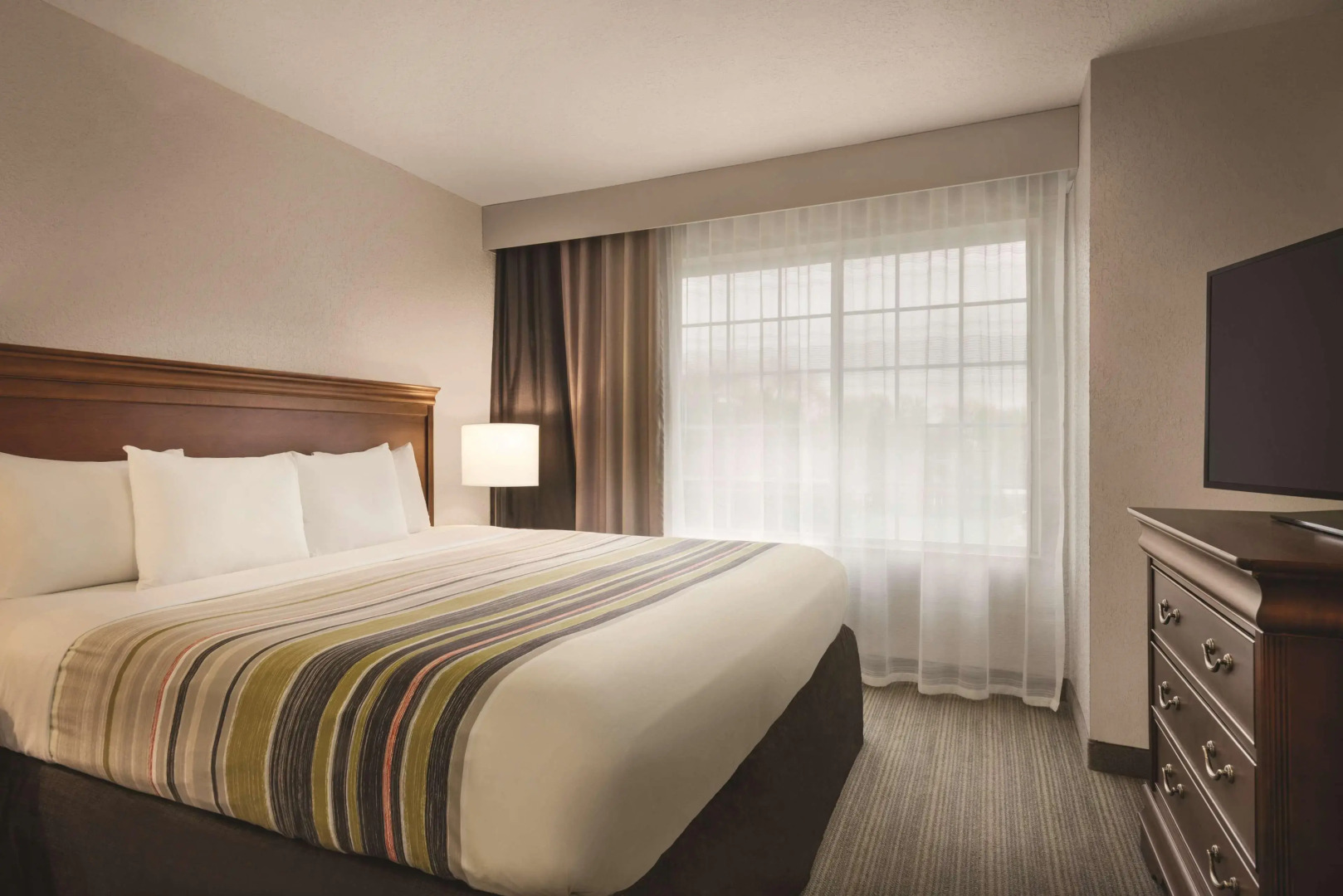 Country Inn & Suites by Radisson, Valparaiso, IN