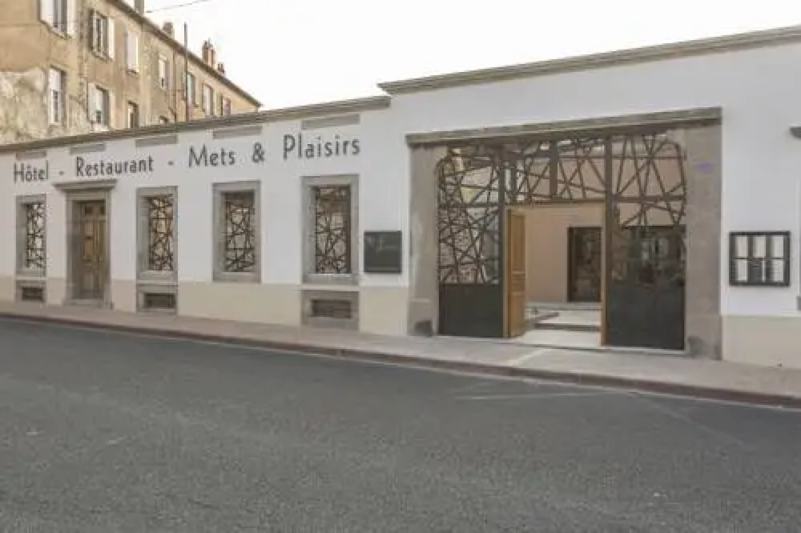 Hotel & Restaurant Mets et Plaisirs