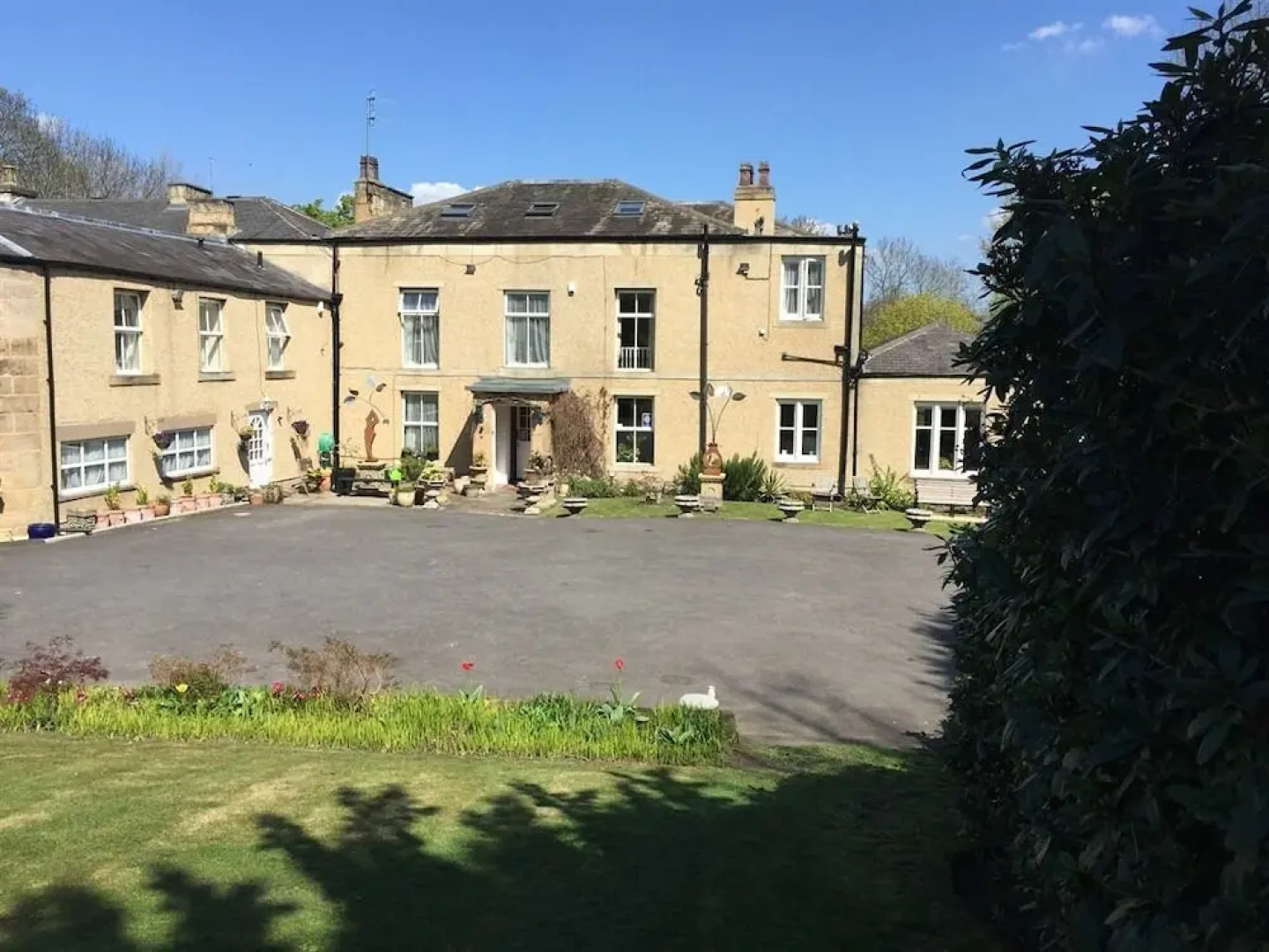 Hedgefield House Hotel
