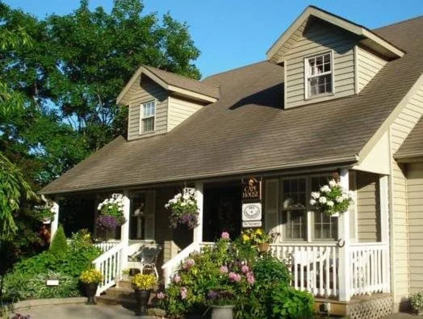 Ravenwood Bed and Breakfast