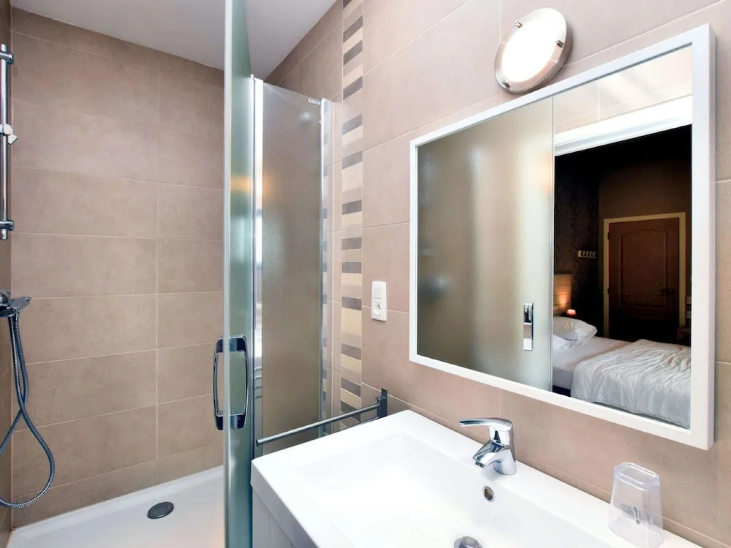 Luxurious Chalet in Beauraing With Sauna