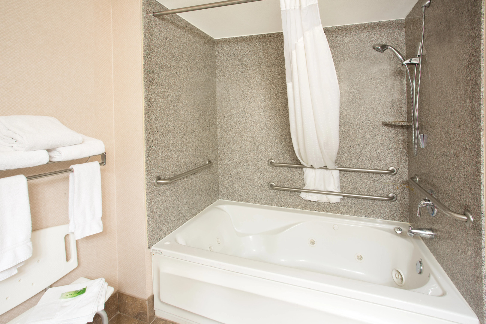 Holiday Inn Express Yreka-Shasta Area by IHG