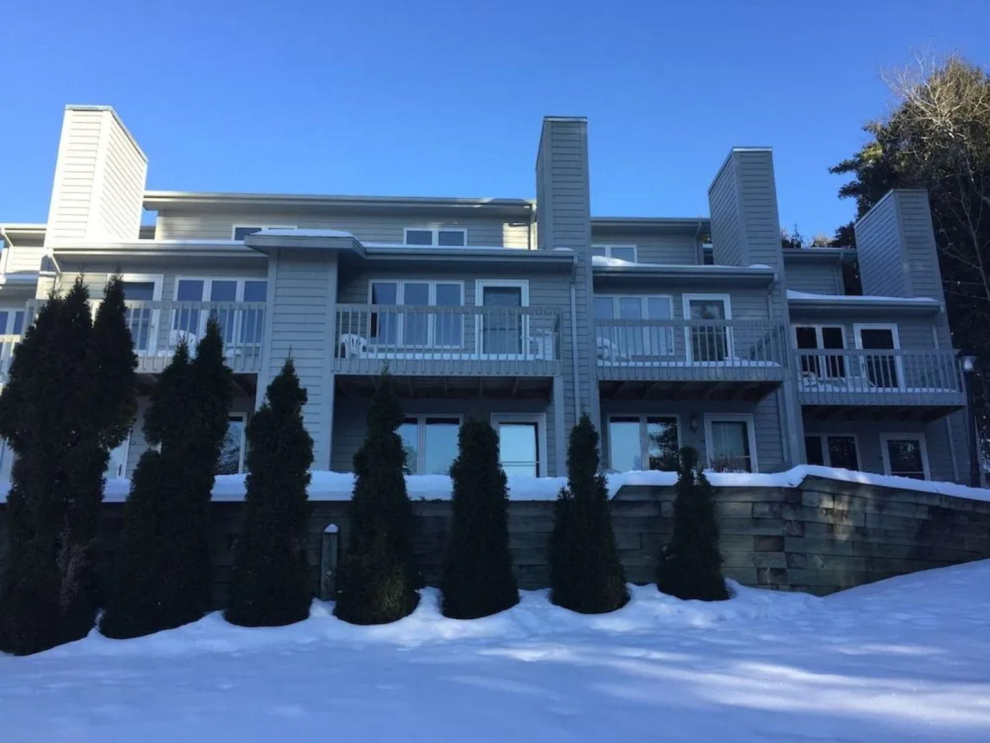 Evergreen Hill Condominiums