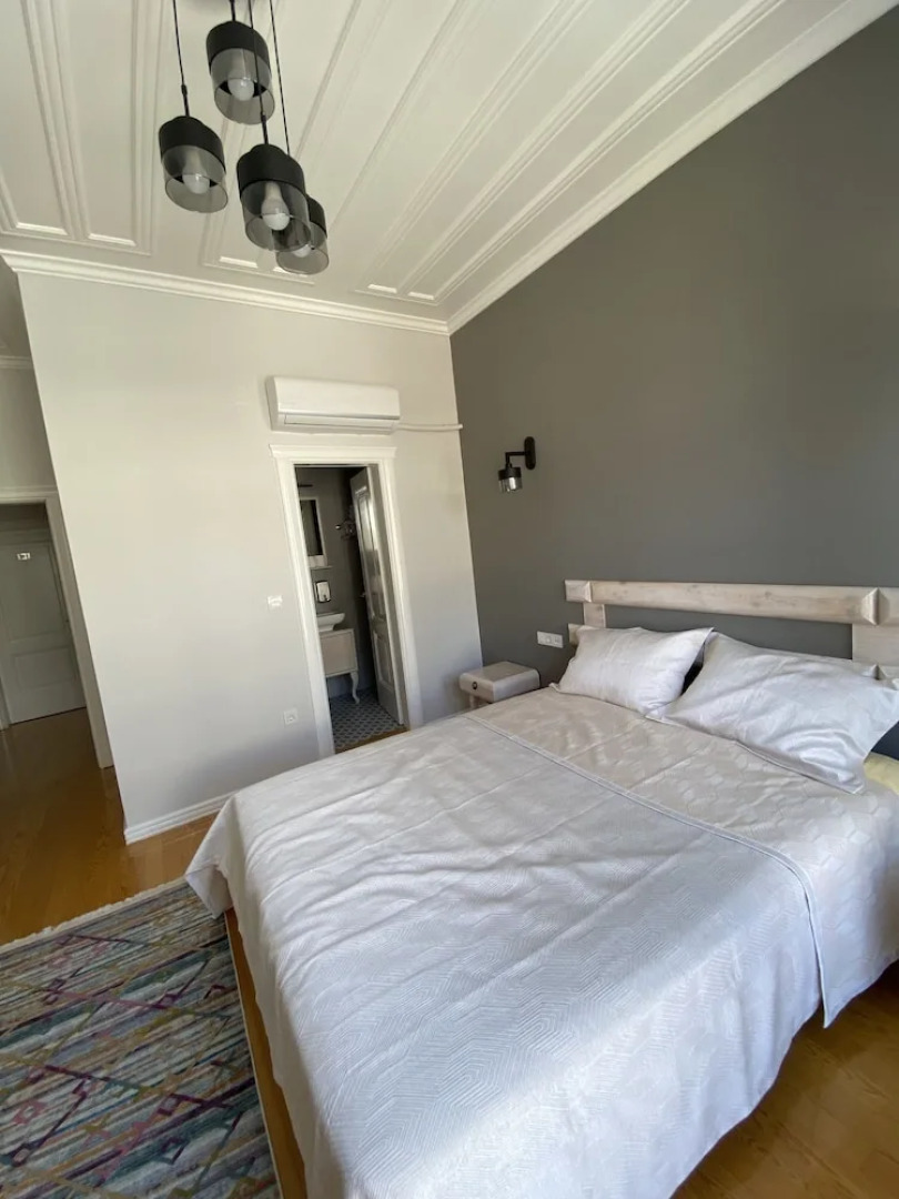 White Island Boutique Hotel