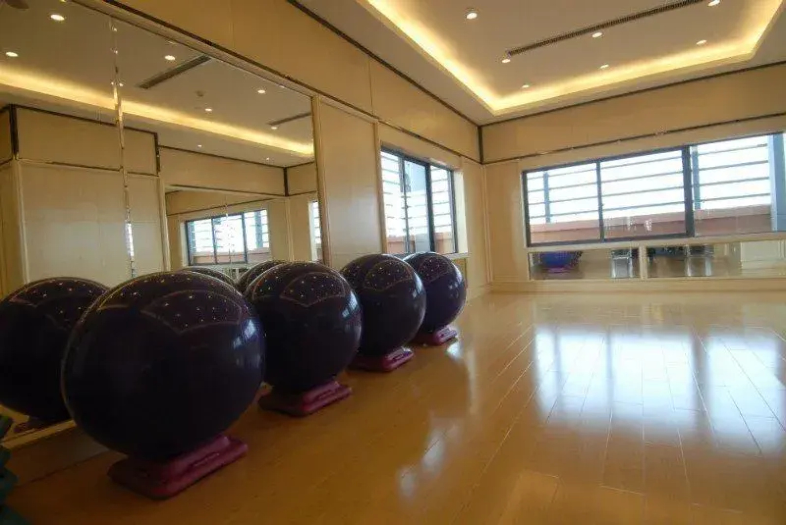 Ramada Yichang Hotel