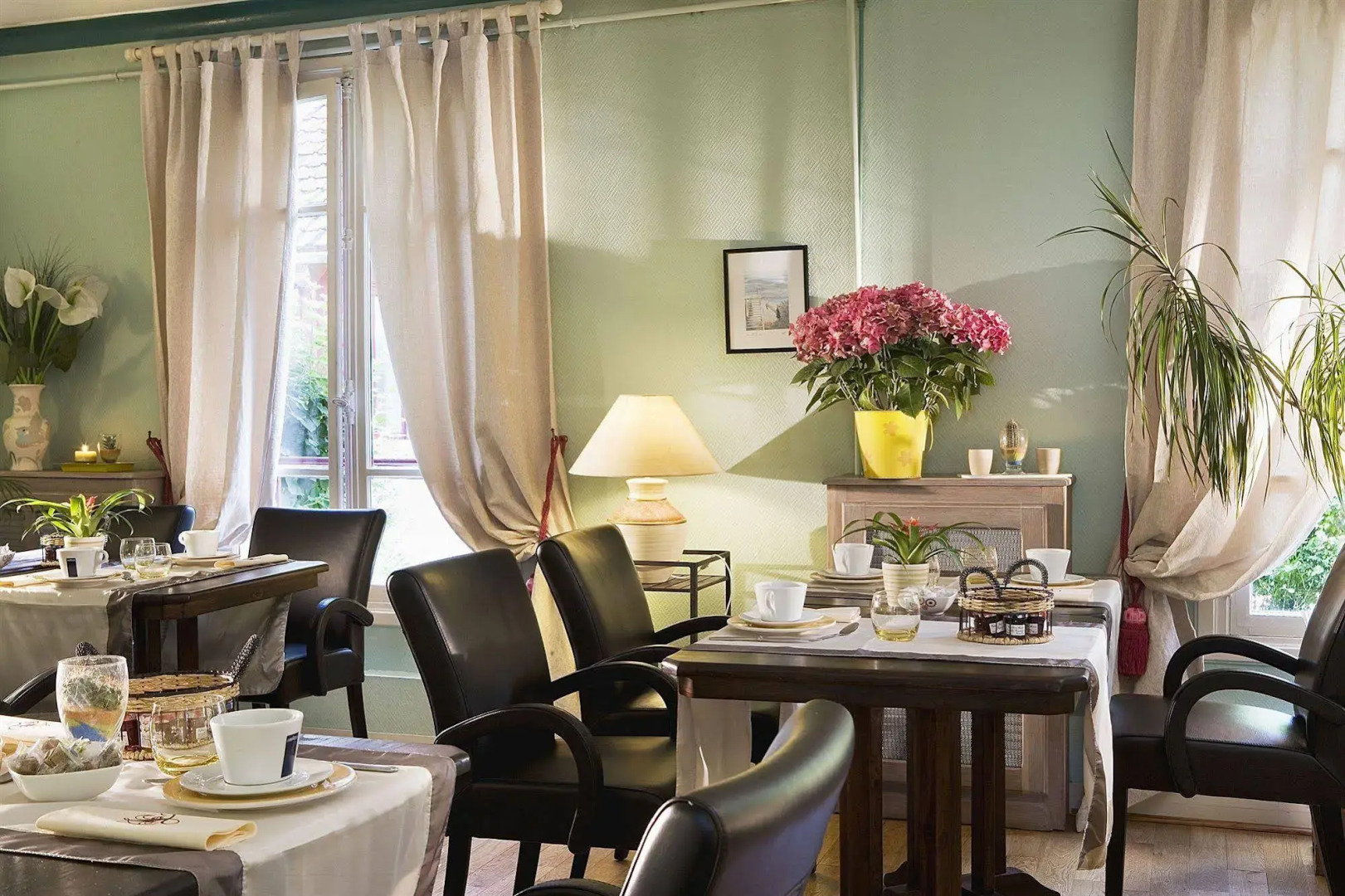 Hostellerie Du Lys - Hôtel & Restaurant