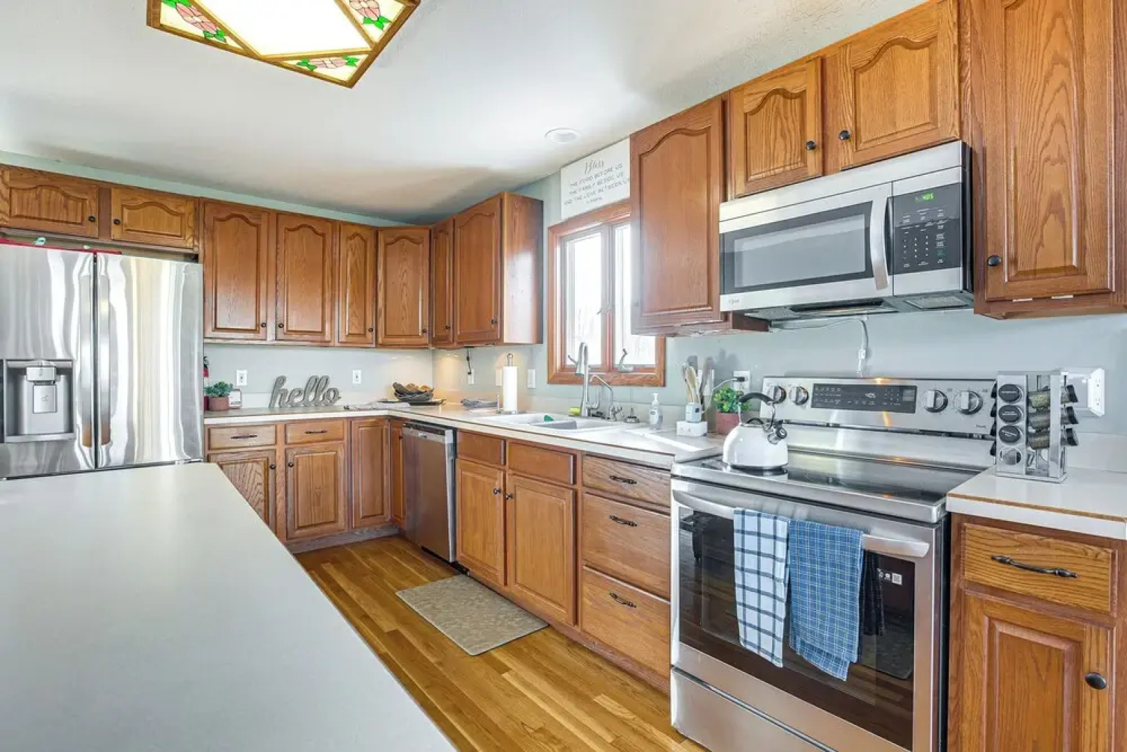 Apple Valley Home, Shared Golf Course On-site