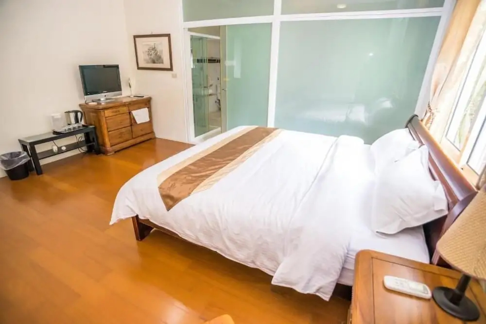 The Rippling Vale Masion of Hot Spring