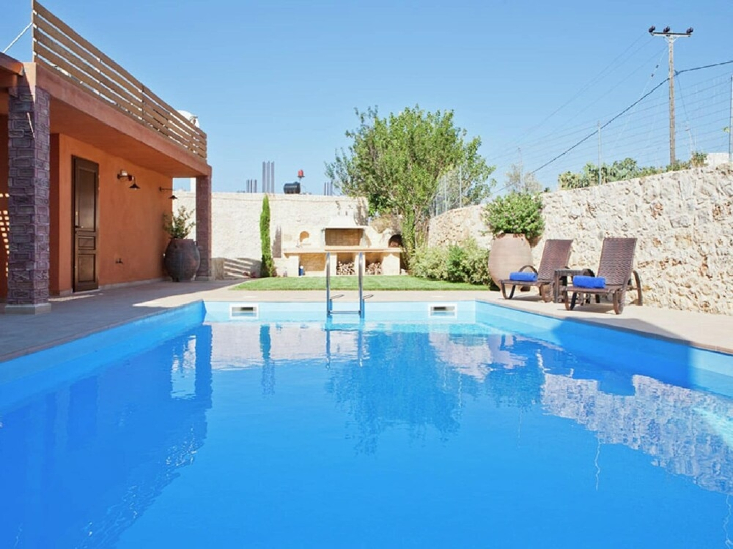 Experience Crete in a Private Villa With Pool, Near the Beach & Restaurants