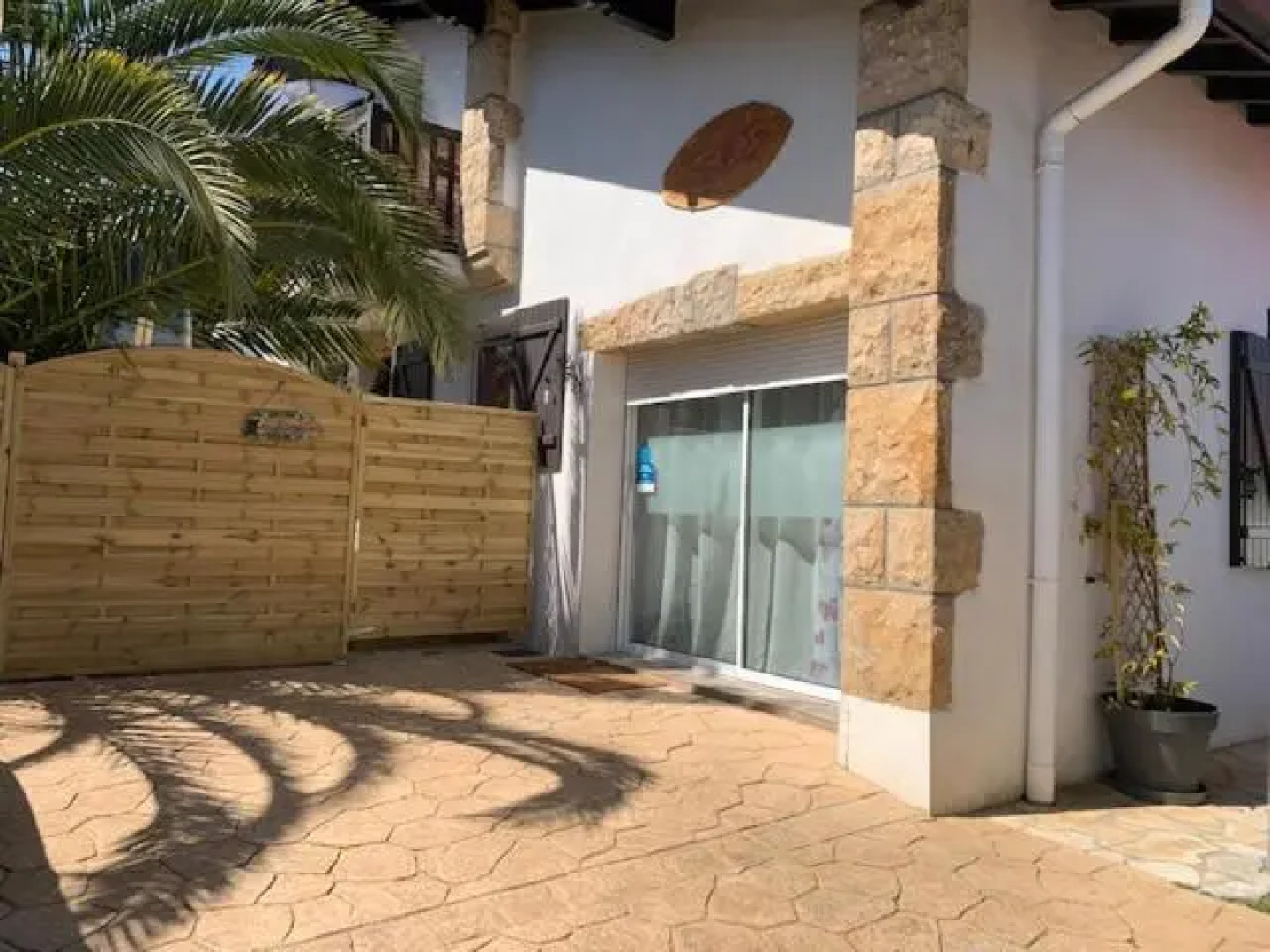 APPARTEMENT LES HIRONDELLES 2KM PLAGE-WiFI-JARDIN-PARKING-DRAPS ET SERVIETTES