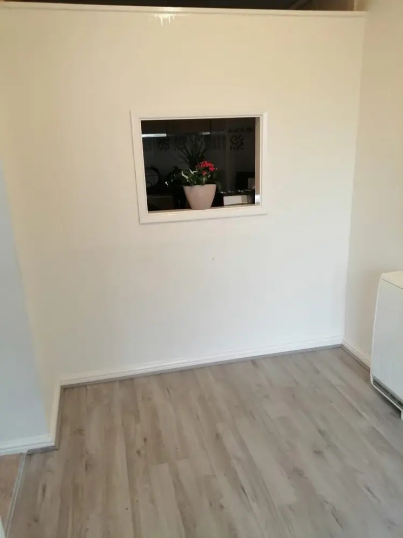 Gatwick Apartments, Direct Link to London