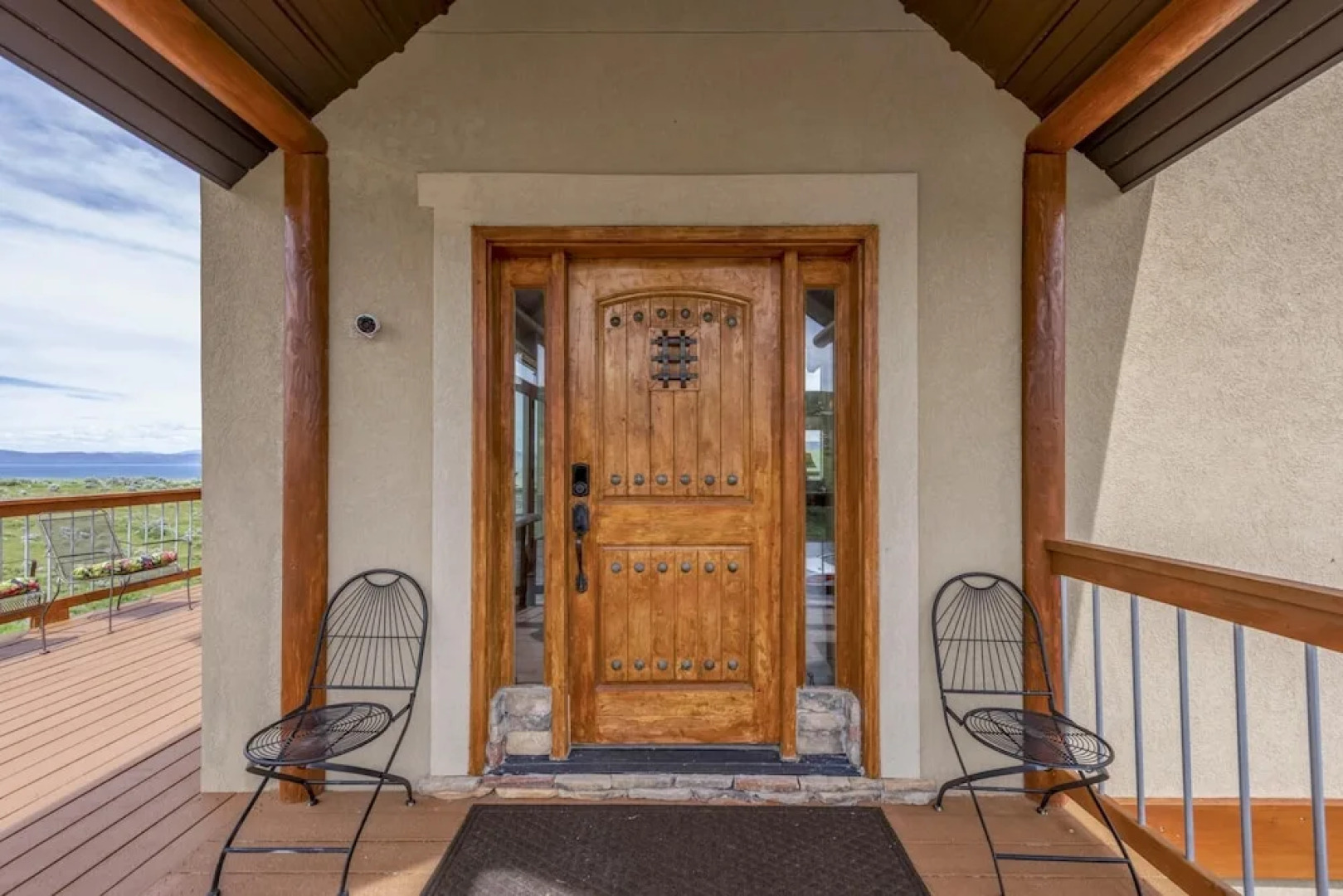 Family FUN Cabin! Sleeps 36, Mountainside w/ Beach Access, and Kid Paradise Yard