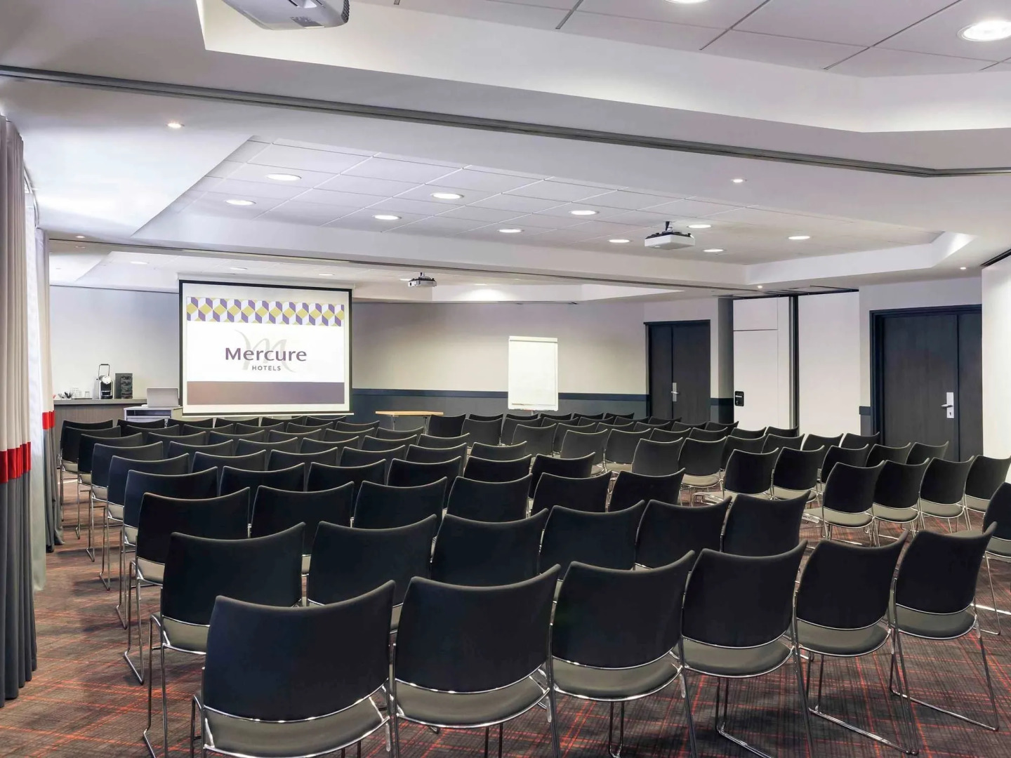 Mercure Paris La Défense Grande Arche