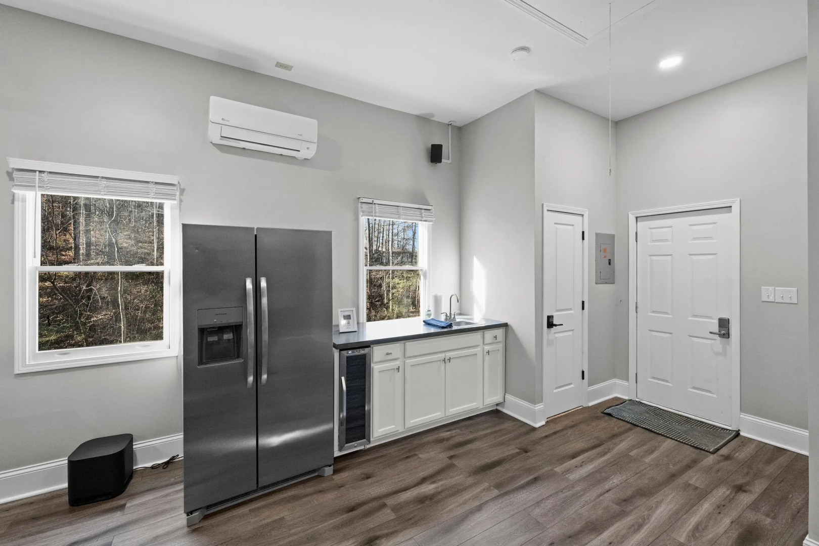 Winding Down by Avantstay Sleeps 20 Dock View