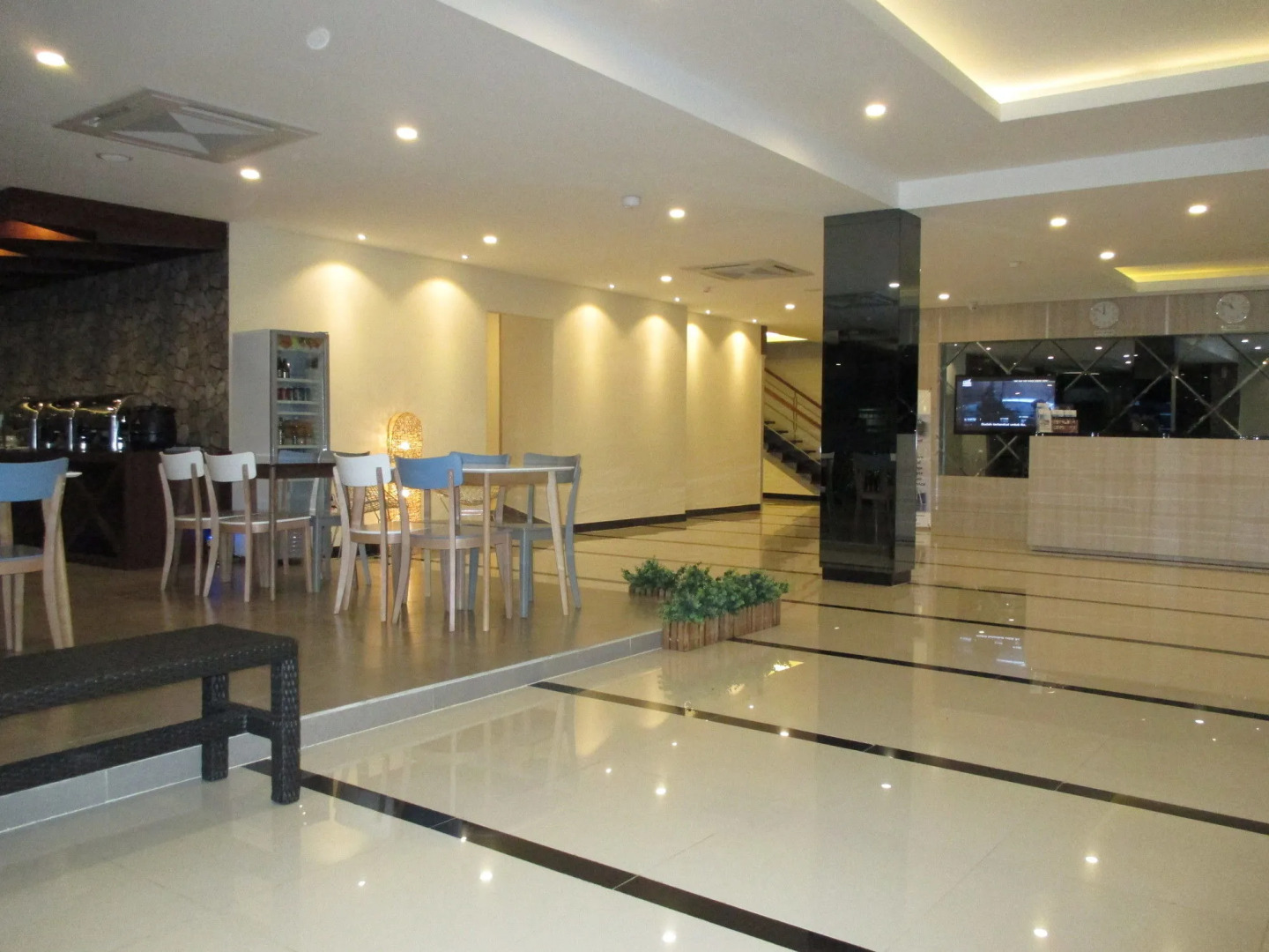 Nite and Day Batam Jodoh Square