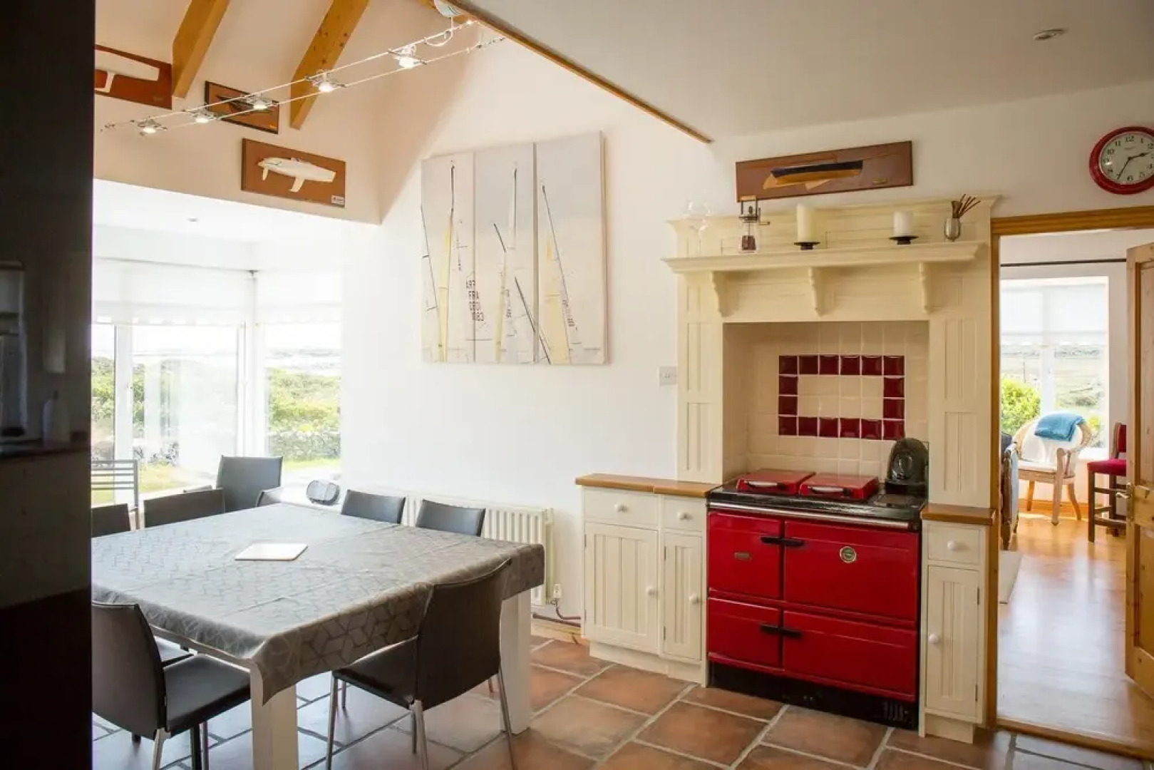 Aistara, Ballyconneely