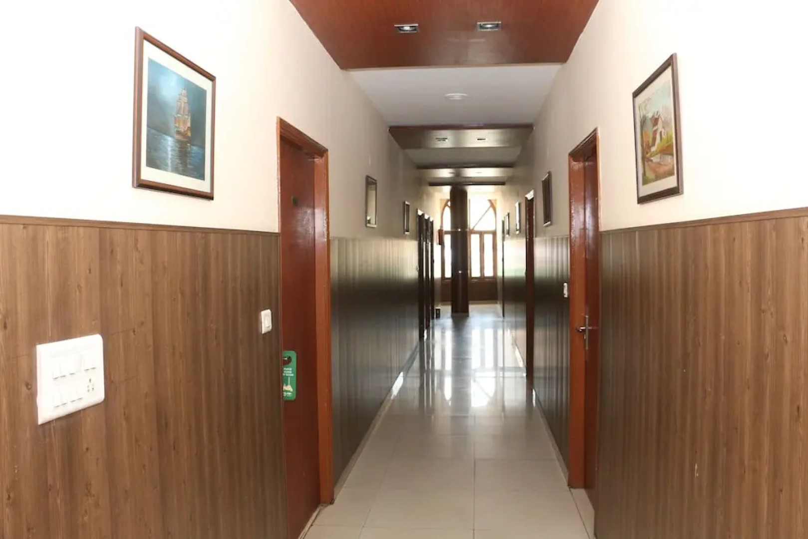 OYO 1072 Hotel Leela Classic