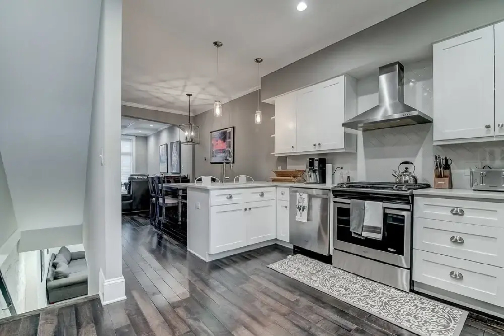 Luxury Home Near Harbor With Roofdeck & Parking