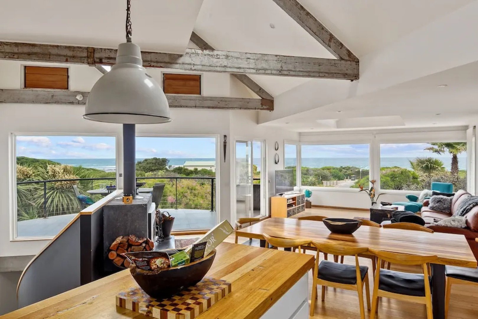 Smith Beach Getaways Beachwood Luxury Villa