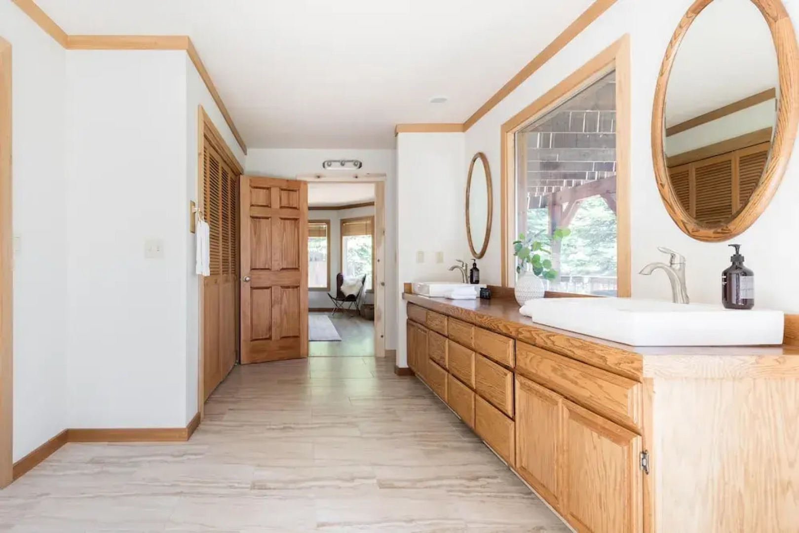 Wildwood by AvantStay   Cabin w/ 3 Decks, Ping Pong, Fire Pits, & Outdoor Grill