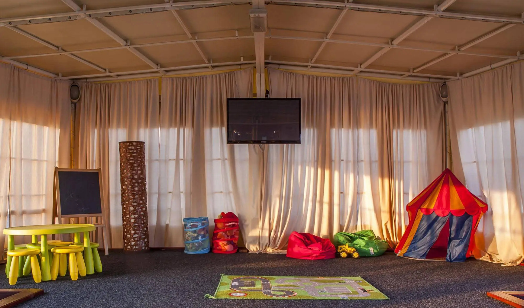 Botel Marina - Hostel