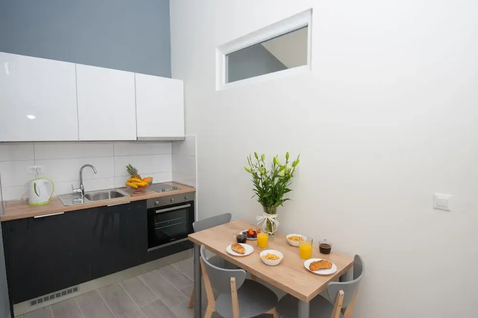 Seaside Luxury Suites