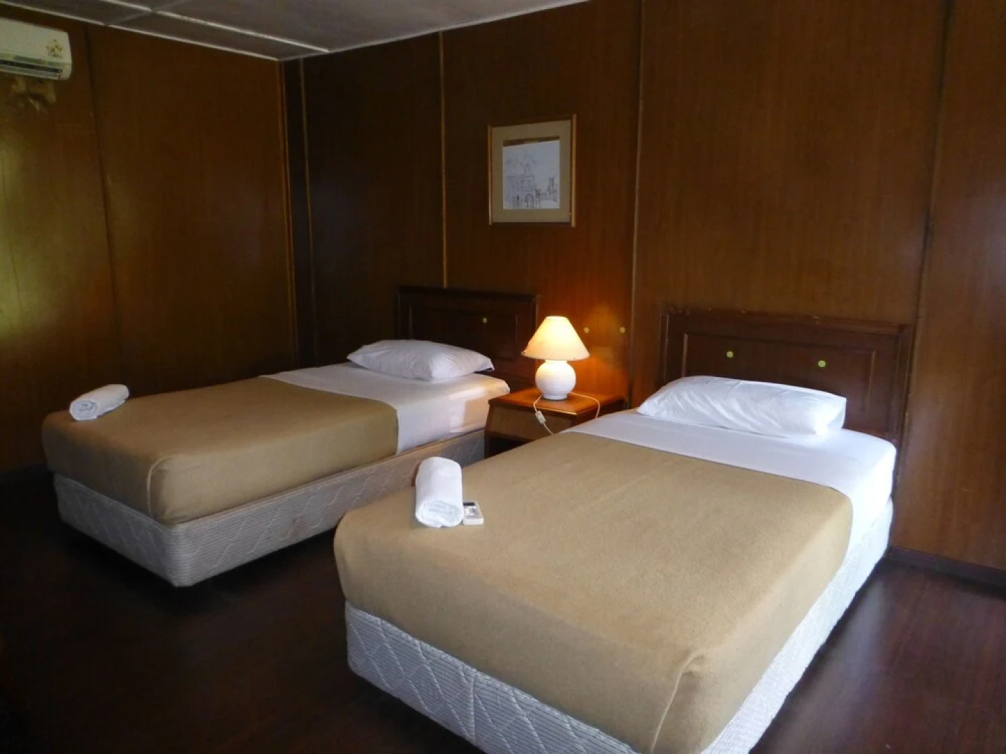 Dcoconut Island Resort
