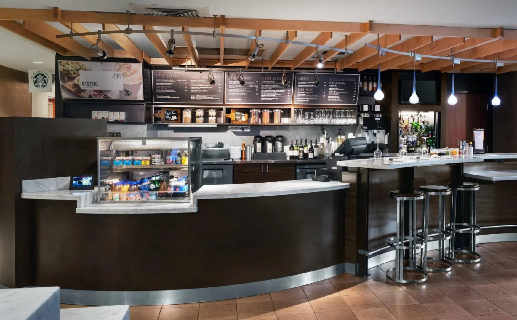 Courtyard by Marriott Portland Airport