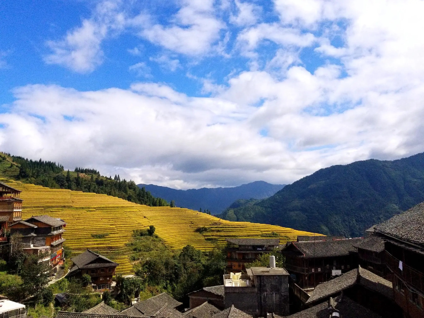 Longji Holiday Hotel