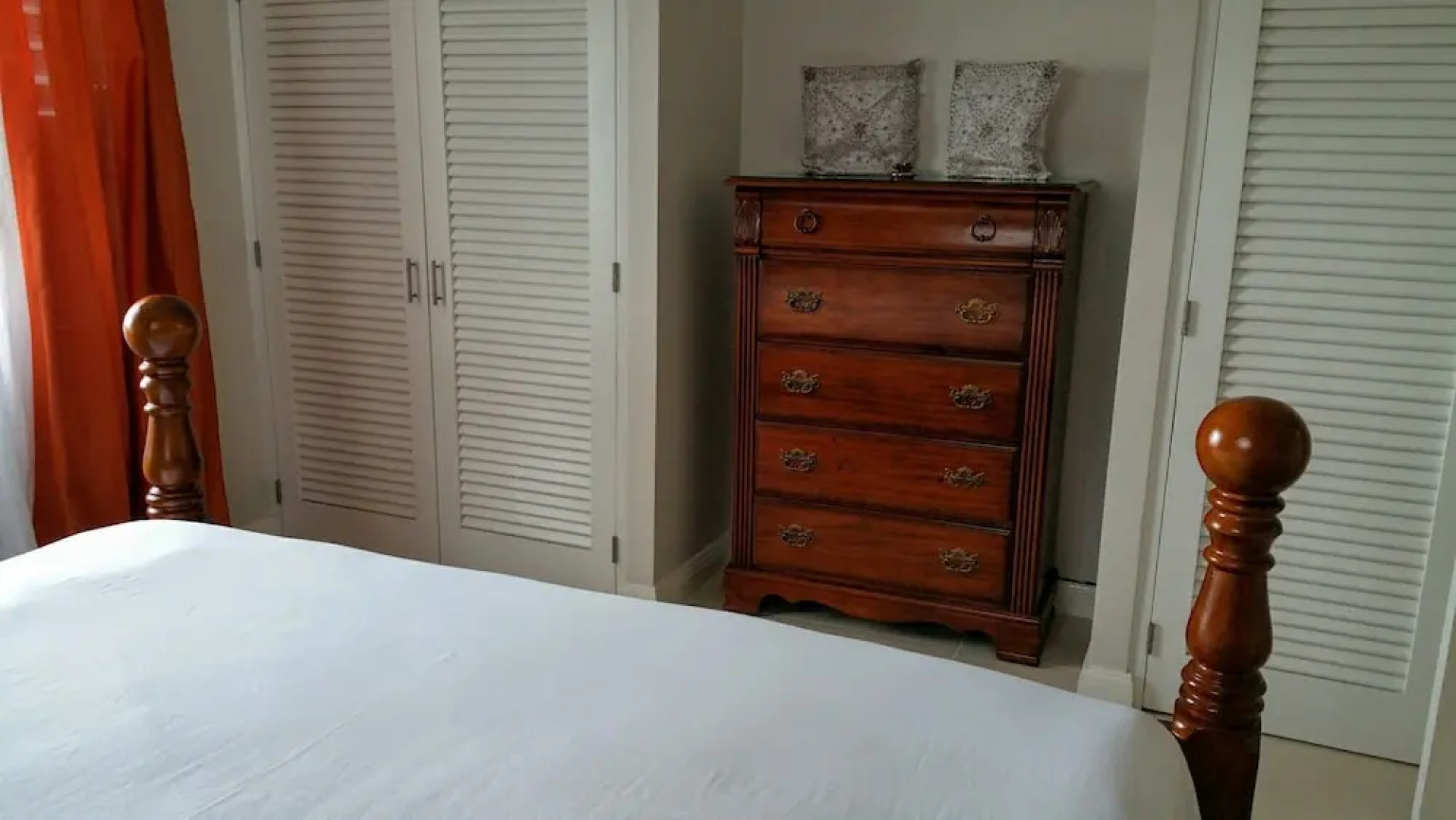 Fern Court Apartment With Oceanic View