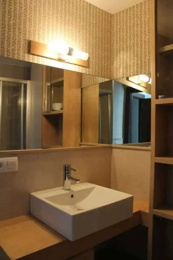 Apartment - 3 Bedrooms with WiFi - 107786