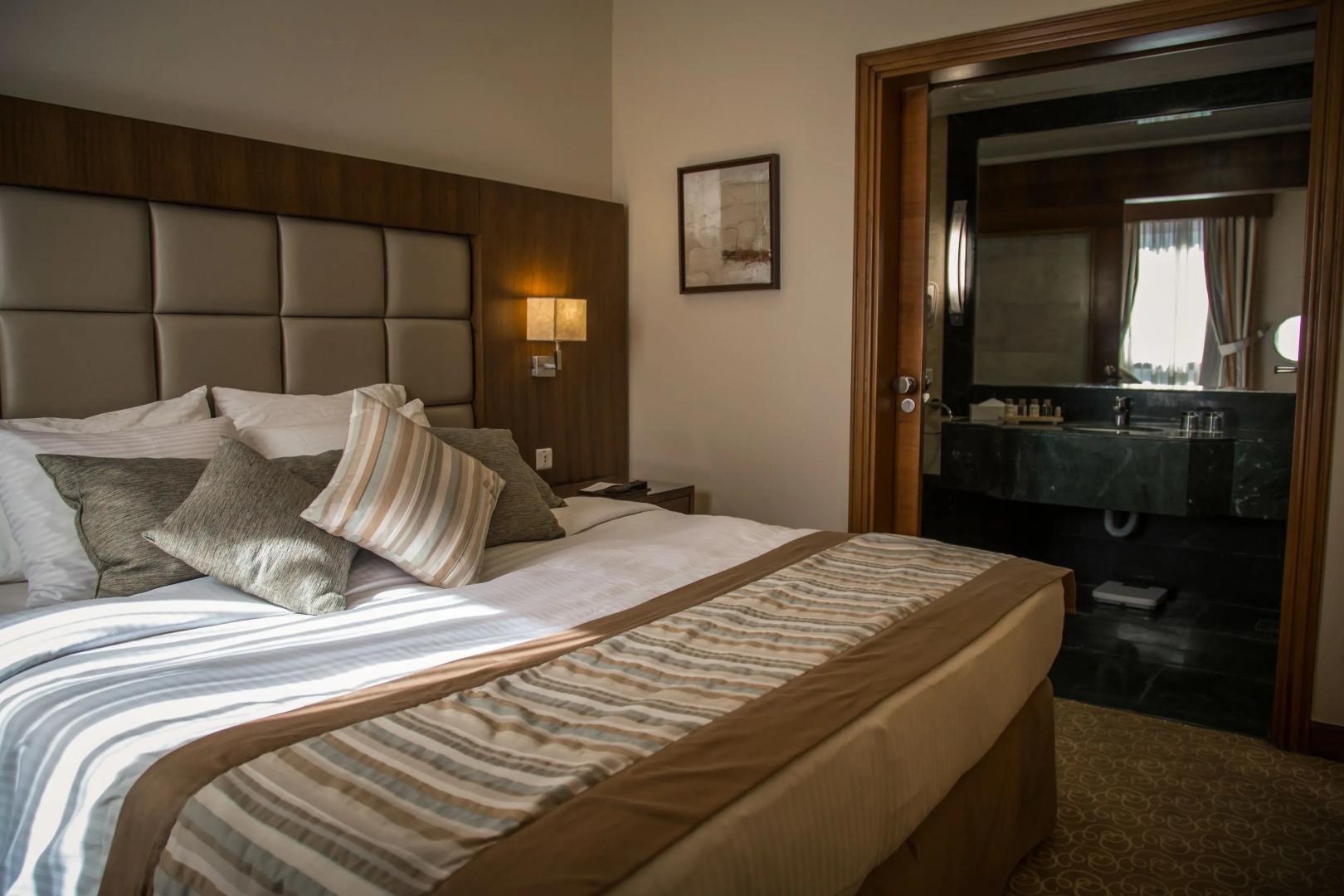 Golden Tulip Galleria Hotel