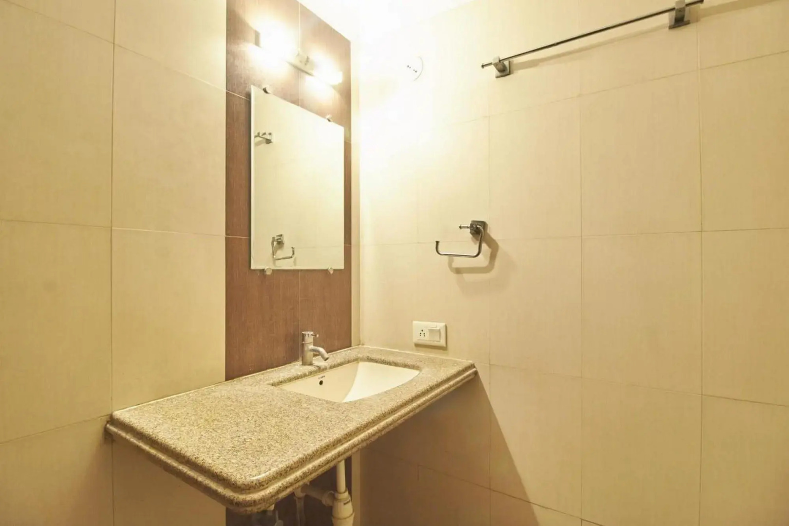 Hotel Sai Suraj Palace