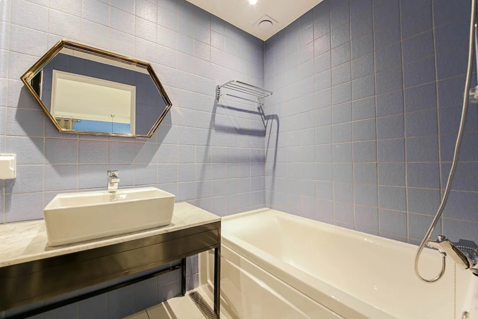 Lerocherrouge Hotel