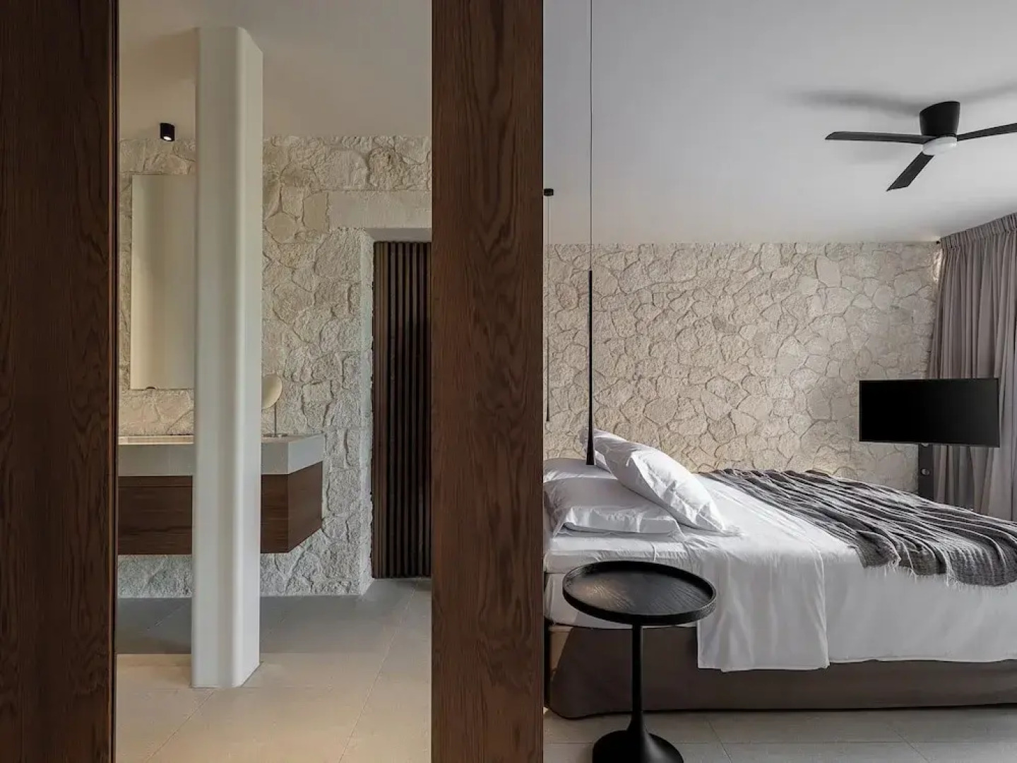 Pnoe Sea Front Experience