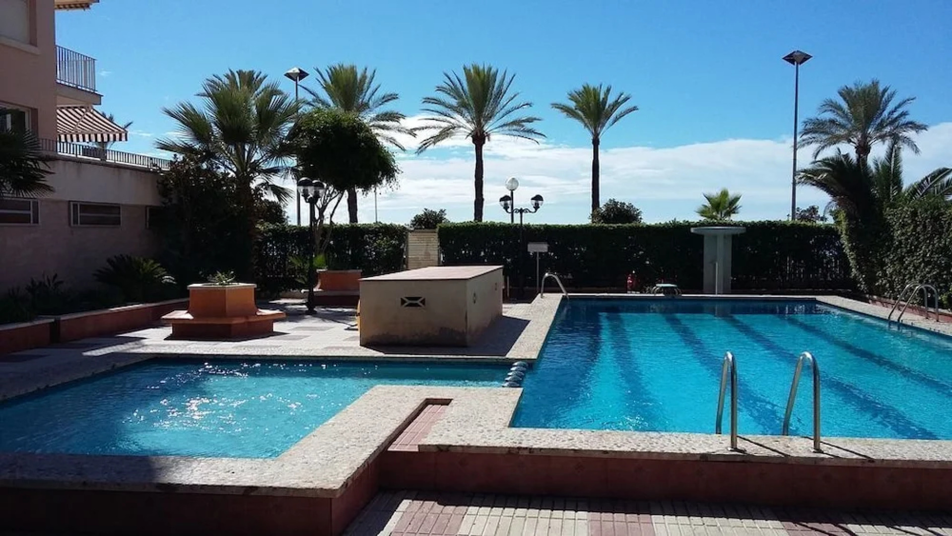 Sea Front Apartment 2 Pools