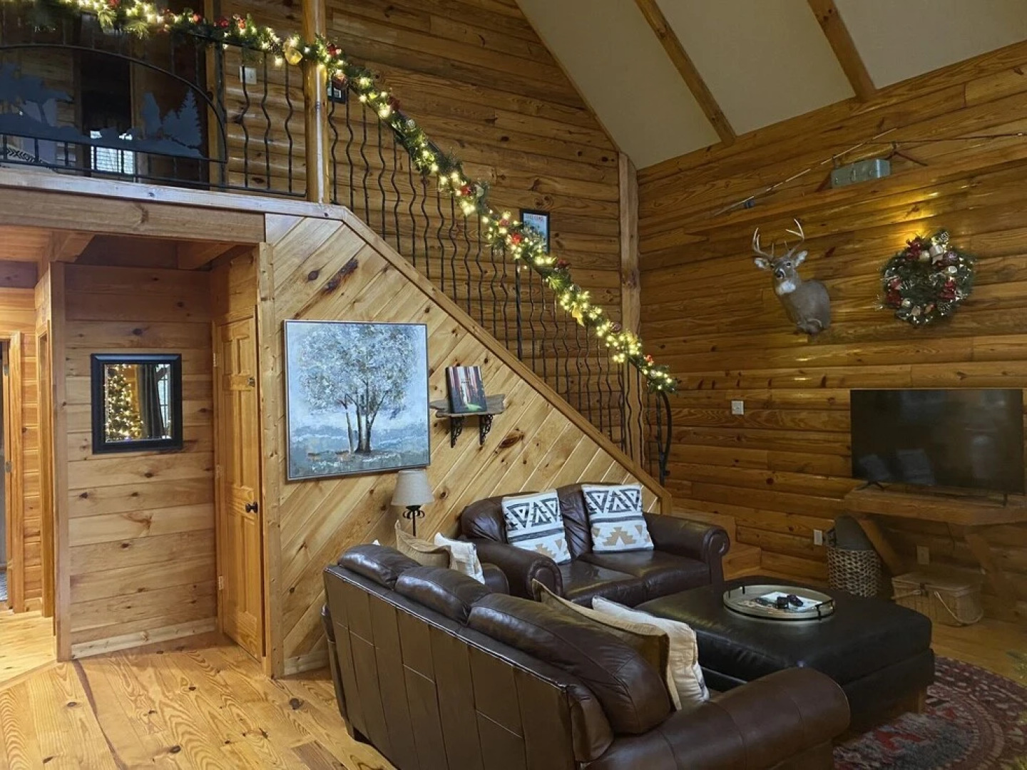 Tree Top Lodge - Gorgeous Lake Cabin With Hot Tub & Magnificent Views Of Forests And Mountains! 3 Bedroom Cabin by Redawning