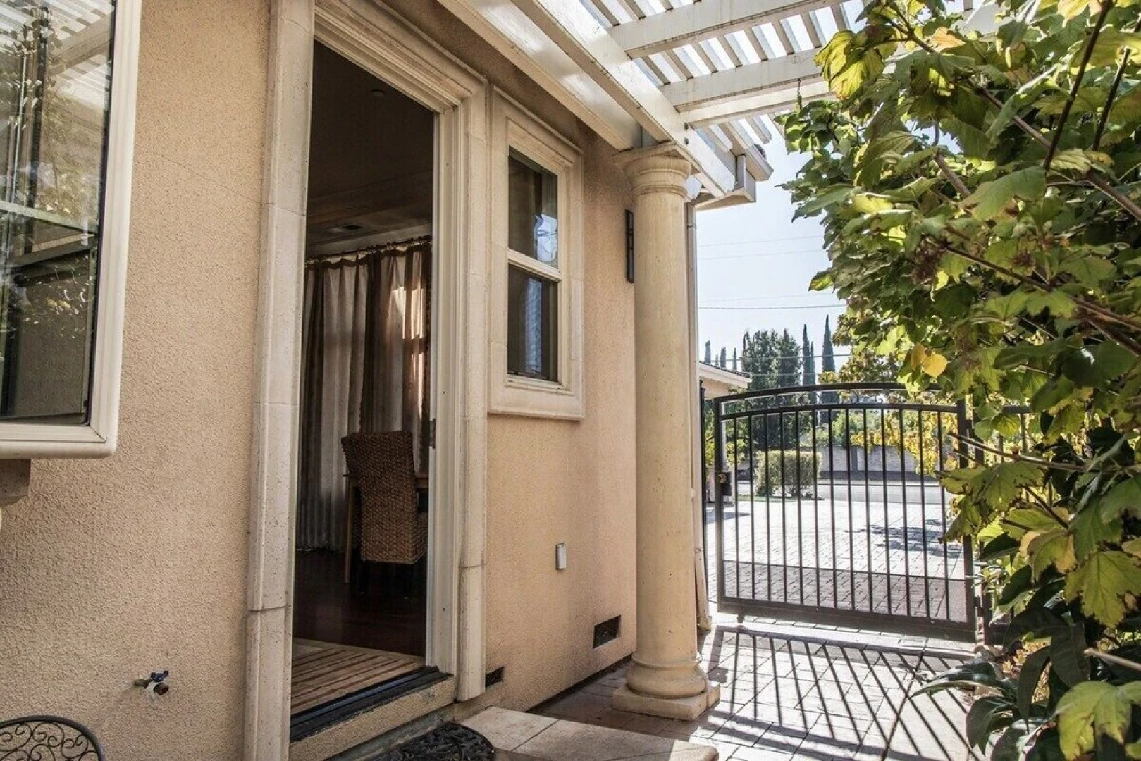 Lovely 2-bedroom in Cupertino