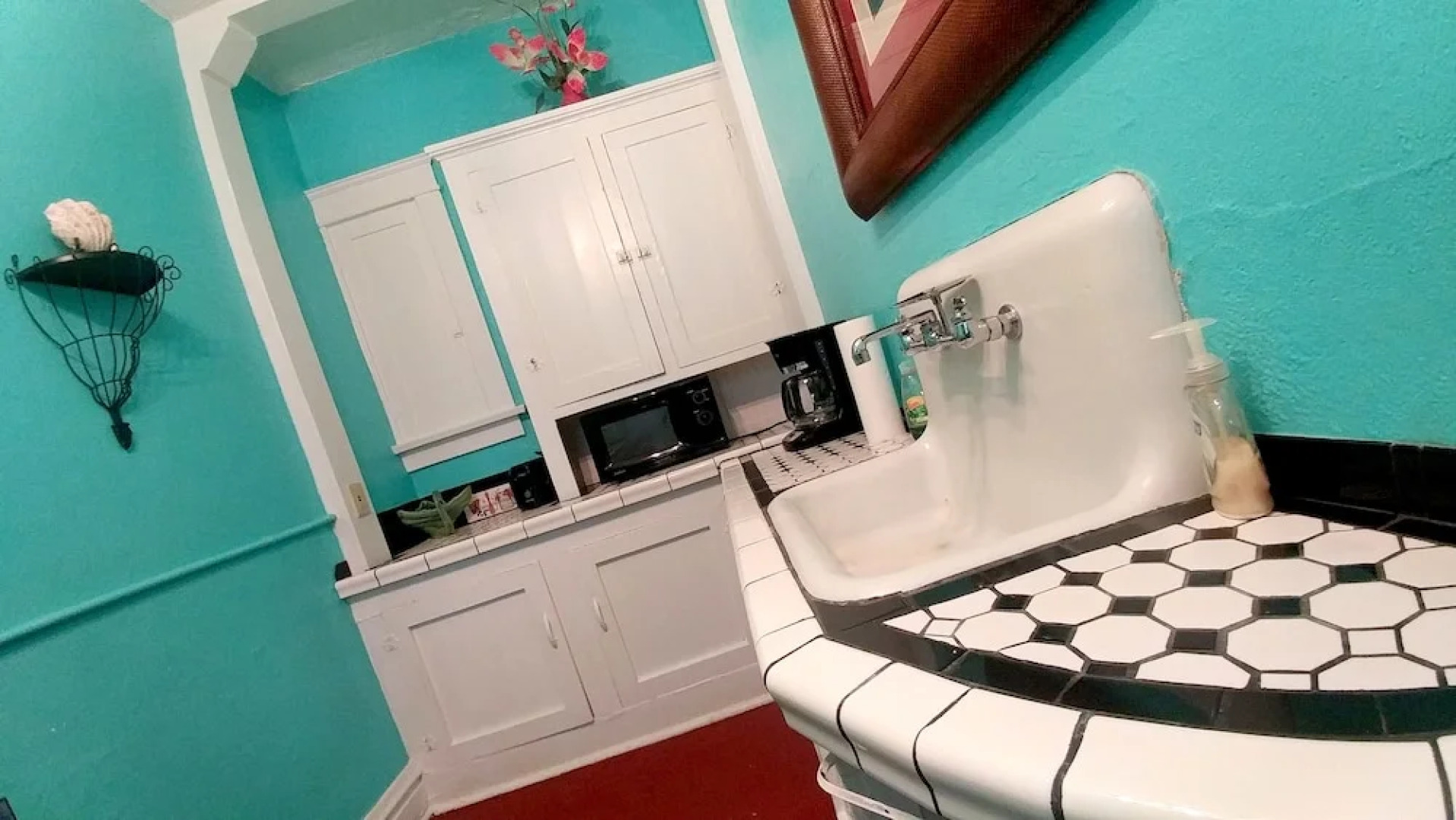 Historic Whiting Hotel Suites