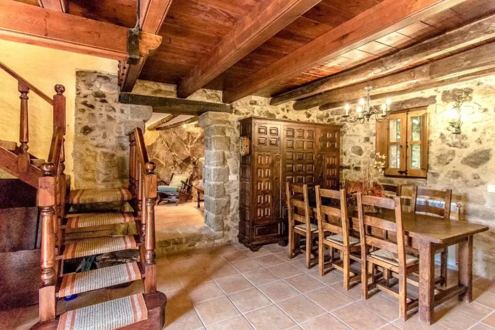Catalunya Casas: Rustic Villa Buixa with mountain views, 30 km to the beach!