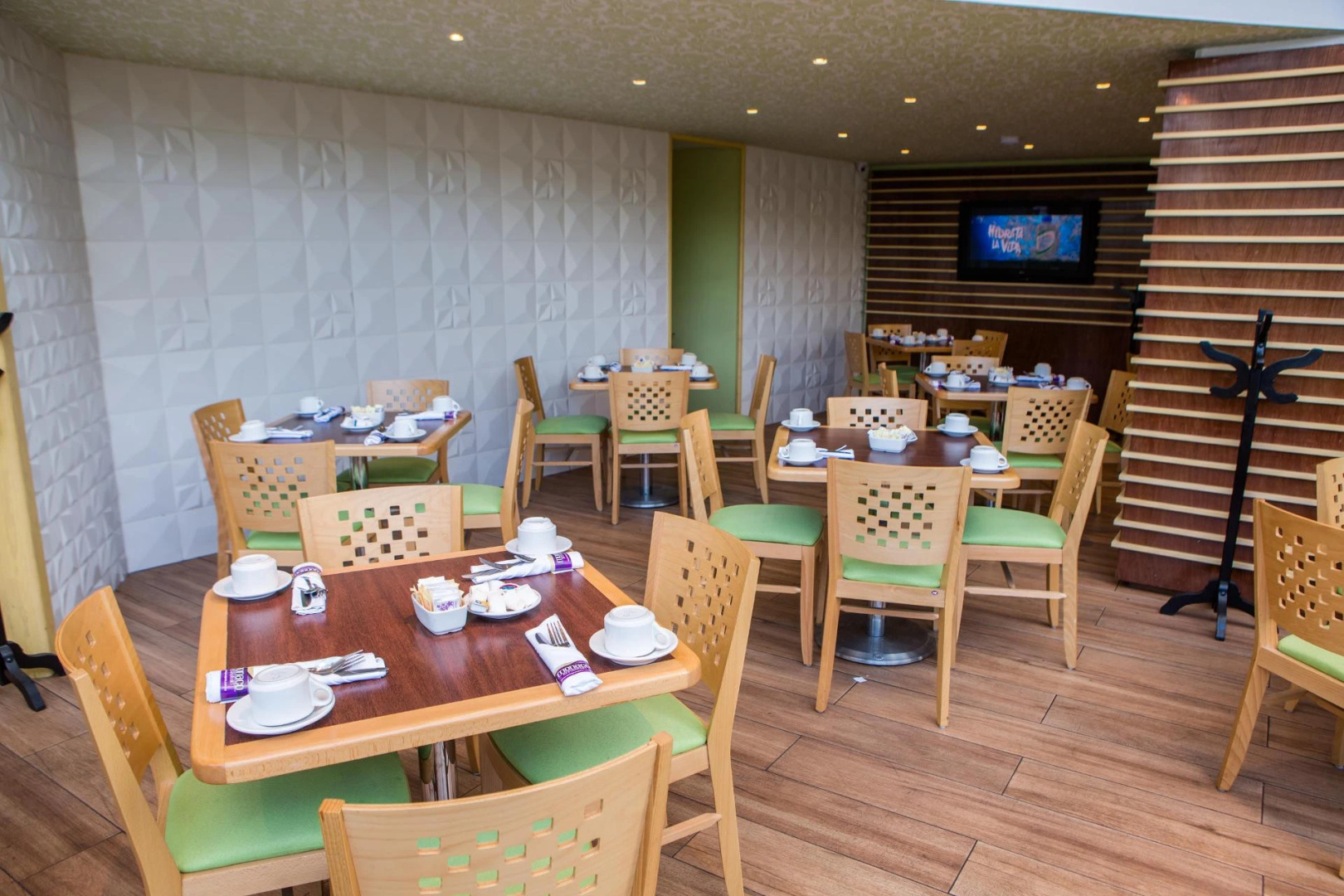 Grand Prix-WeEnjoyHotels-Aeropuerto