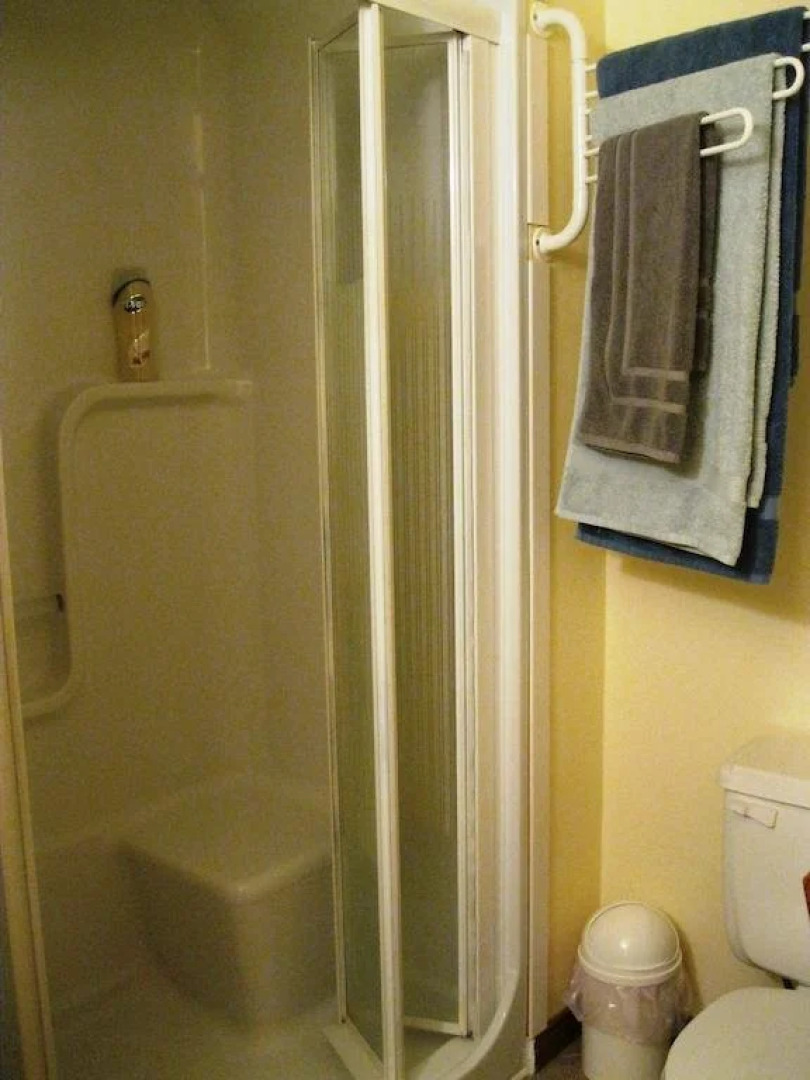 12 Mile Lake Bed and Breakfast