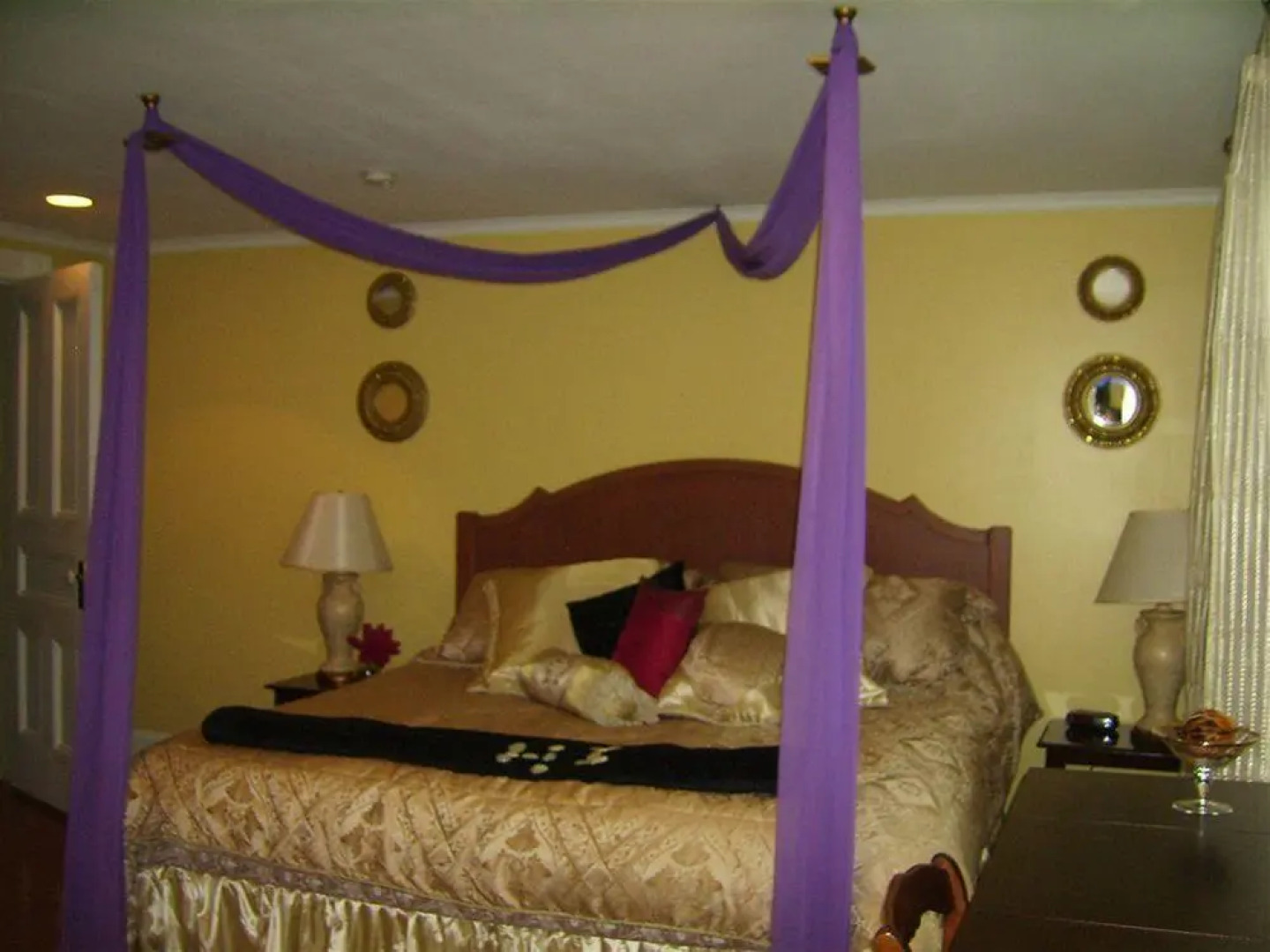 Ascendence Halifax Bed & Breakfast