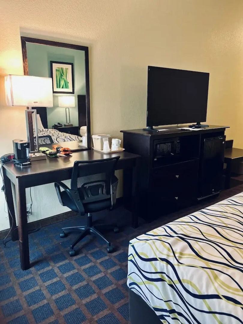 Red Lion Inn & Suites Blue Springs