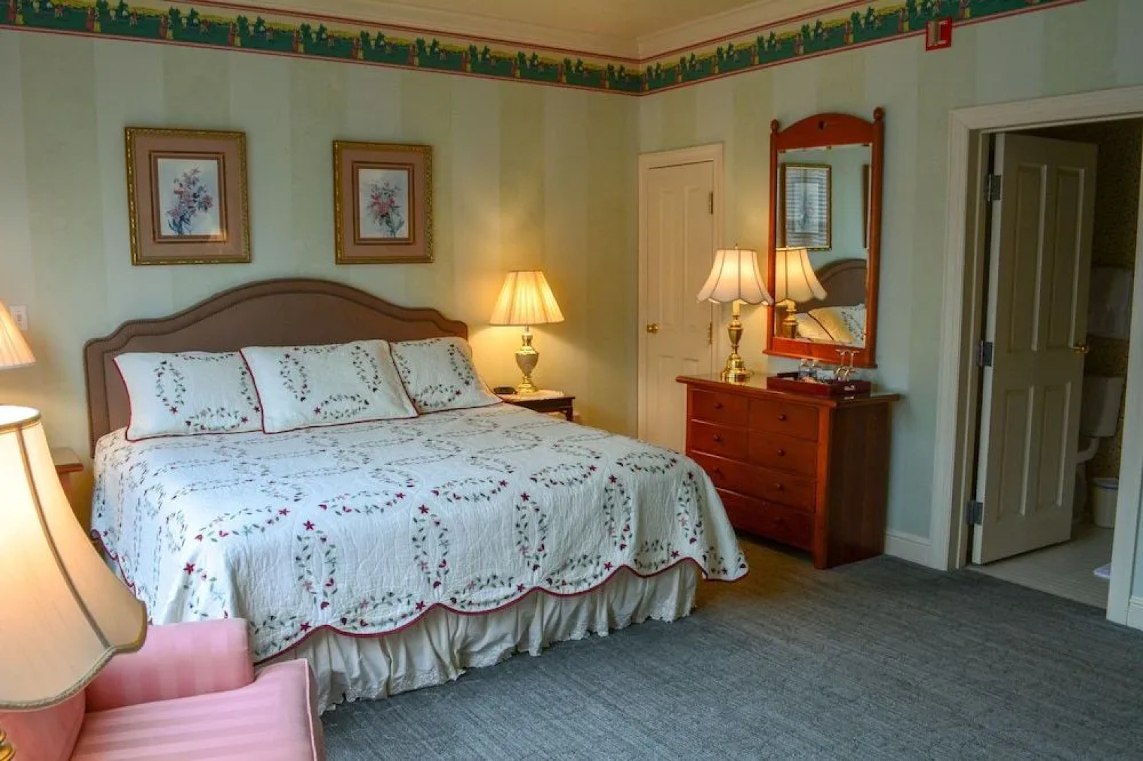 Doone's Inn at Oakmont