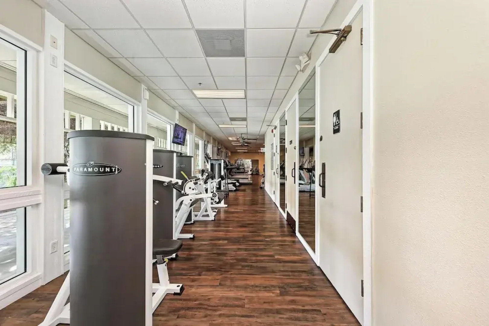 Longboat Key Cedars Beach House-pet Friendly-2 Minute To The Beach