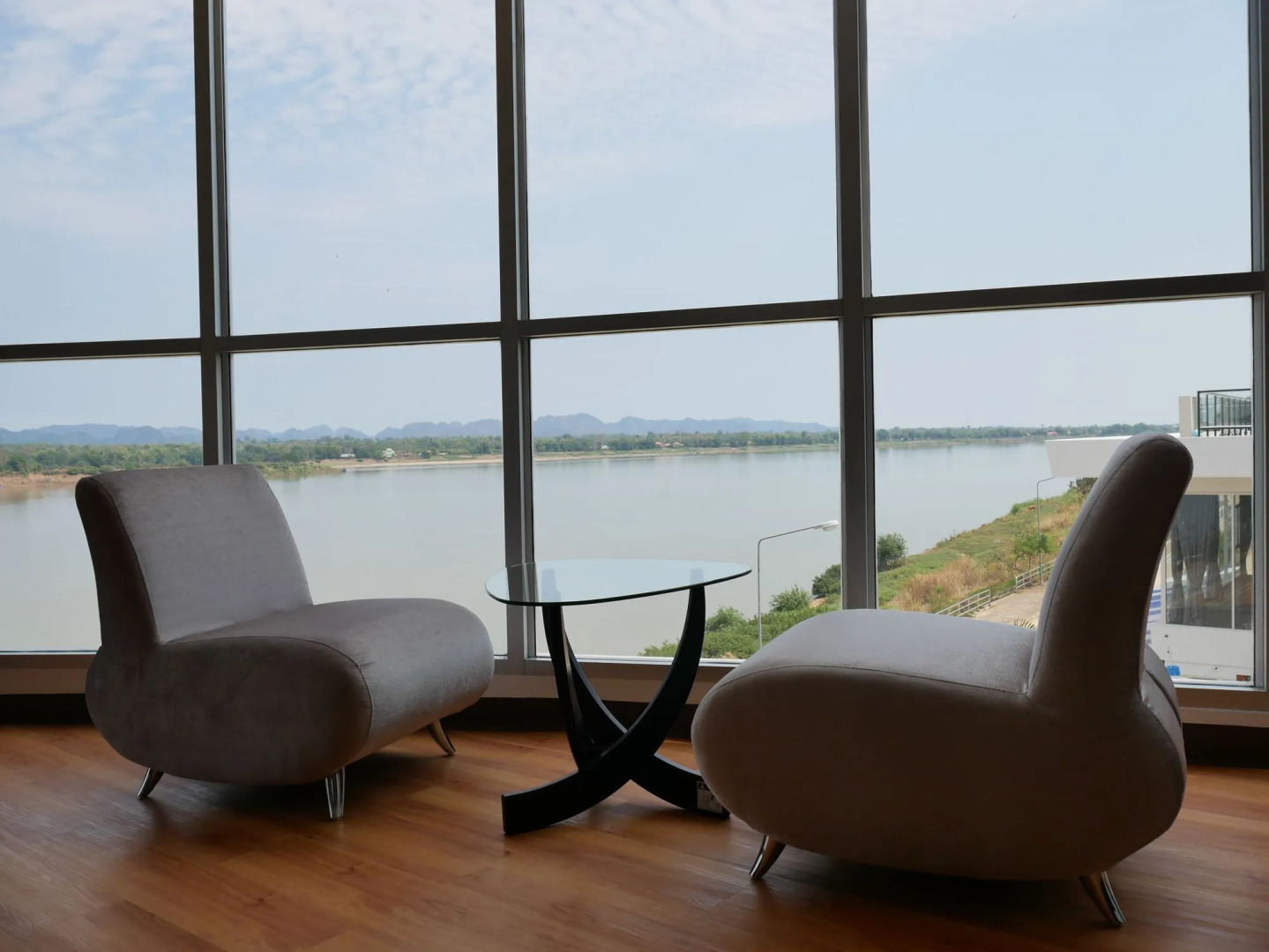 Blu Hotel Nakhon Phanom