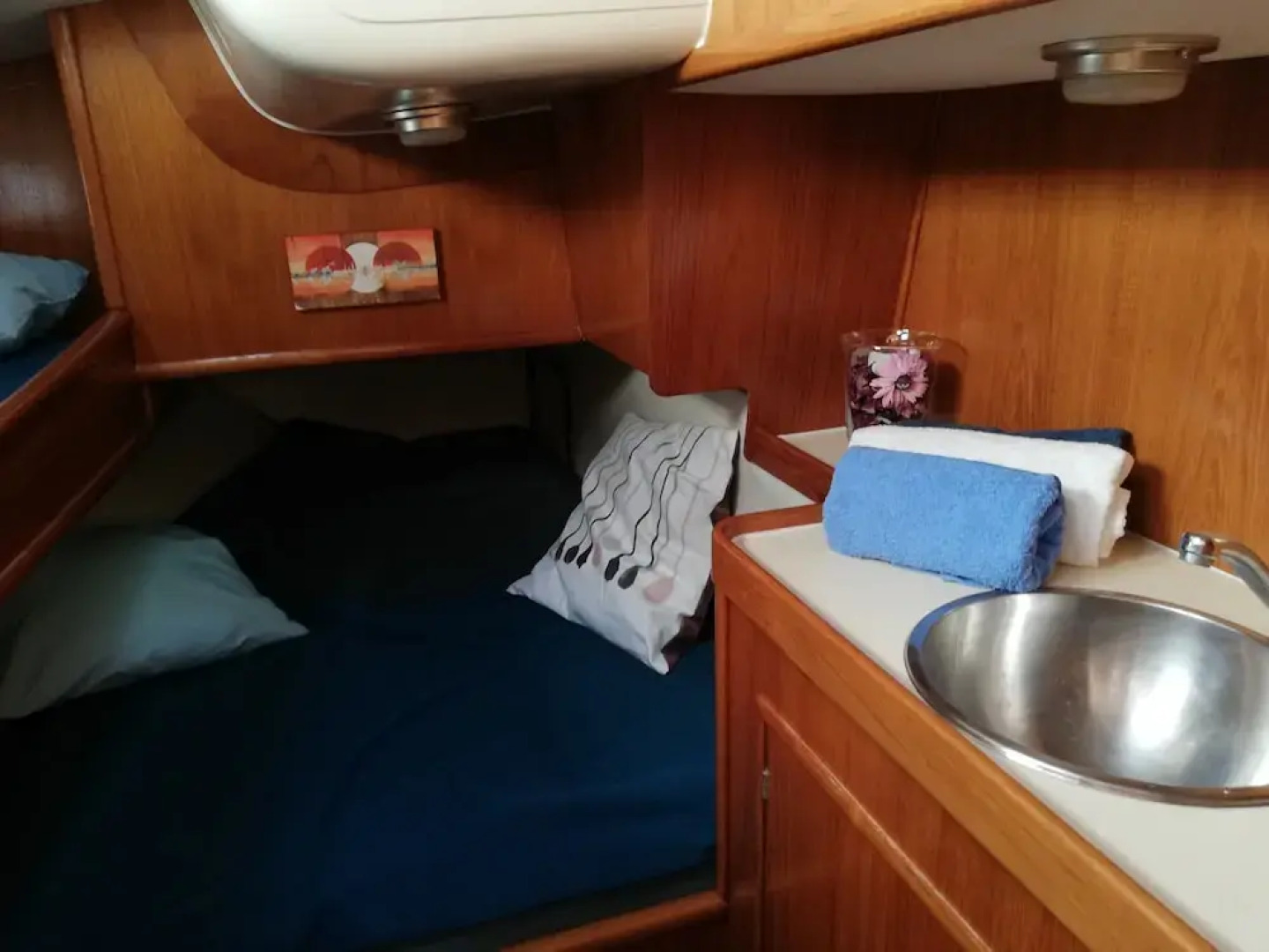 Amber Sun - Boat & Breakfast