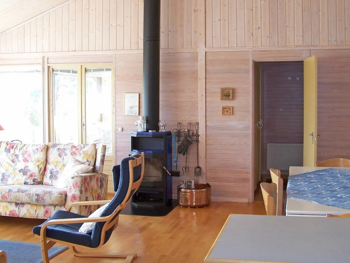 8 Person Holiday Home in Tanumshede