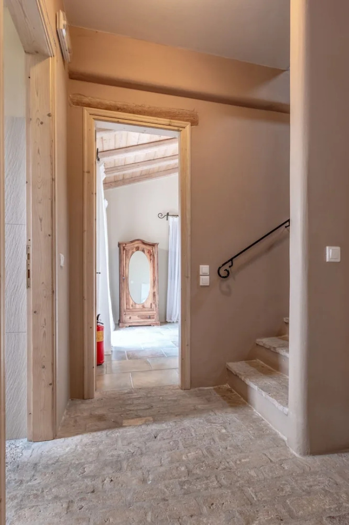 Mastrogiannis villa Myrtia